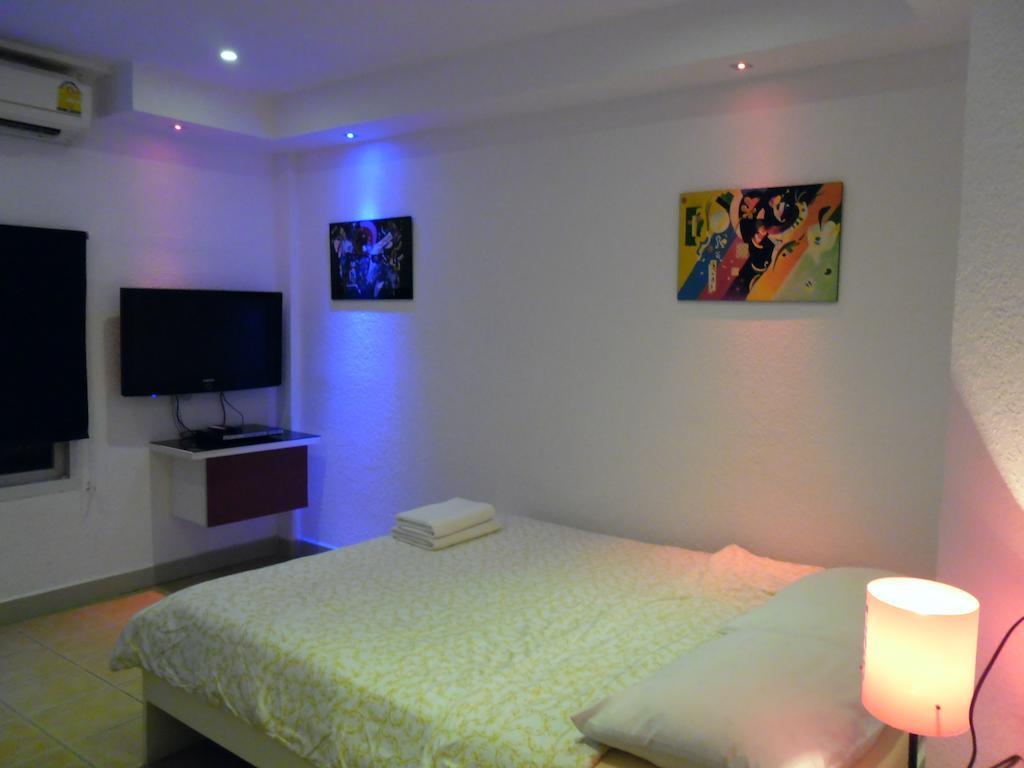 Swiss Food Restaurant And Room For Rent Pattaya Zimmer foto