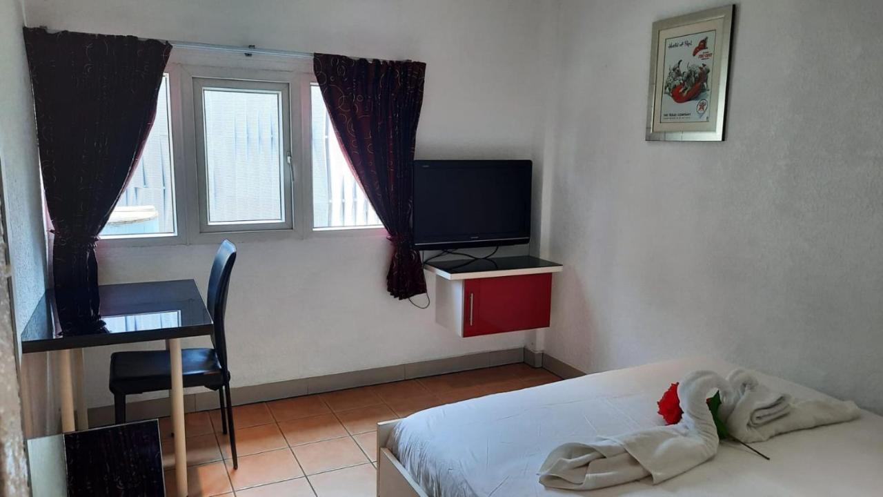 Swiss Food Restaurant And Room For Rent Pattaya Exterior foto